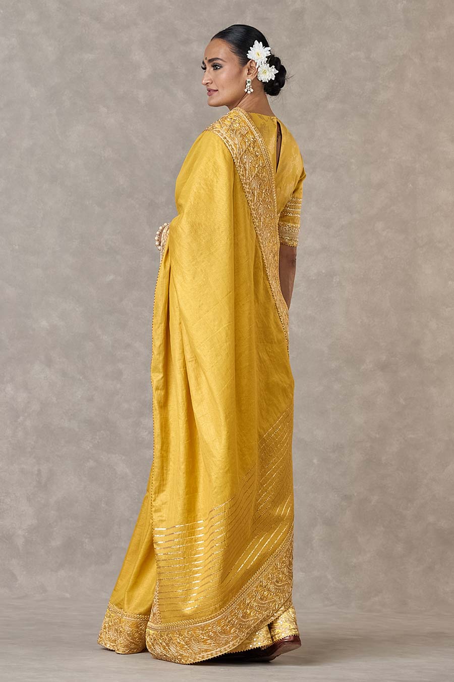 Yellow Foil Print Saree With Blouse Piece