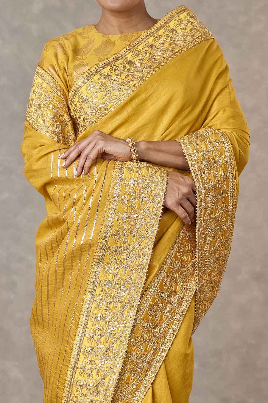Yellow Foil Print Saree With Blouse Piece