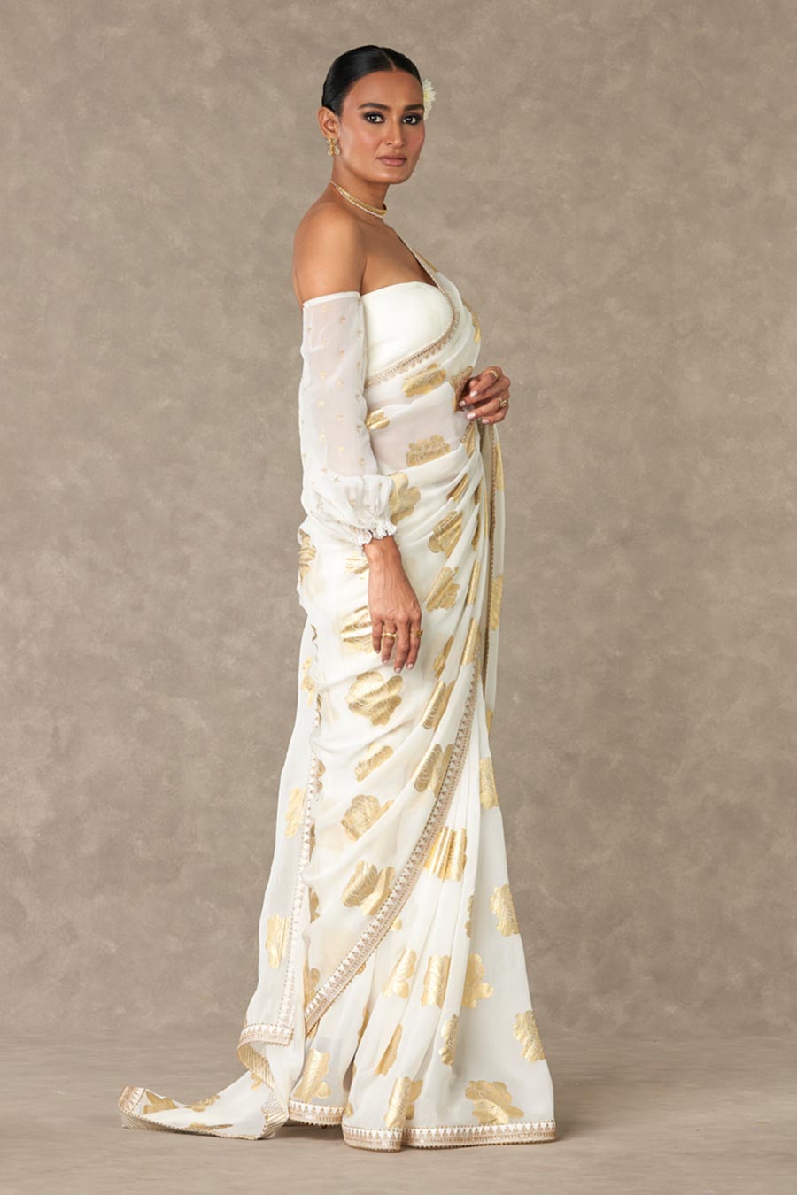 Ivory Gulaab Foil Printed Saree with Blouse Piece