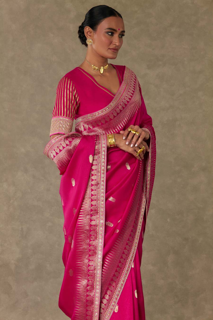 Magenta Haath Phool Embroidered Saree with Blouse Piece