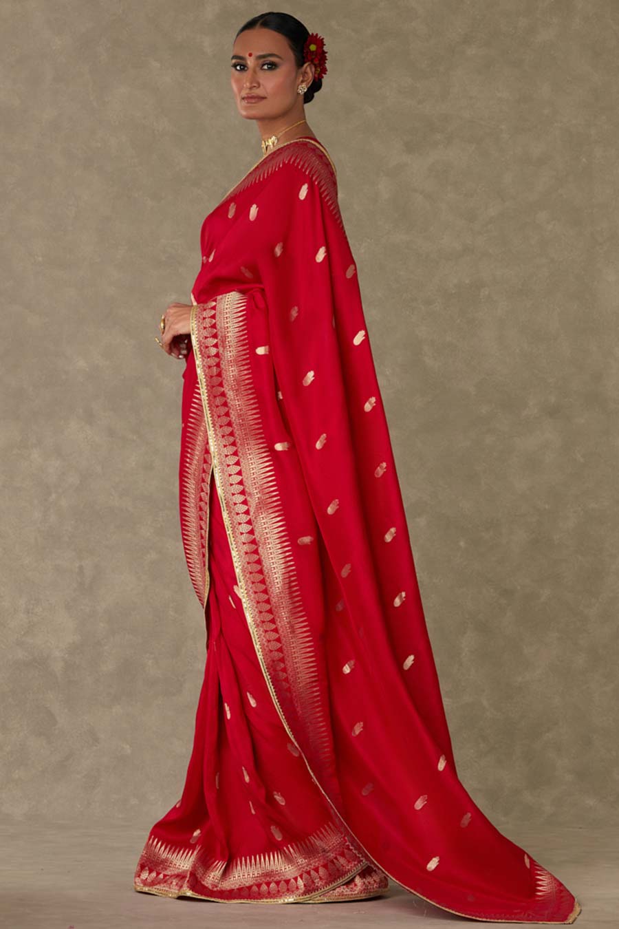 Red Haath Phool Embroidered Saree with Blouse Piece