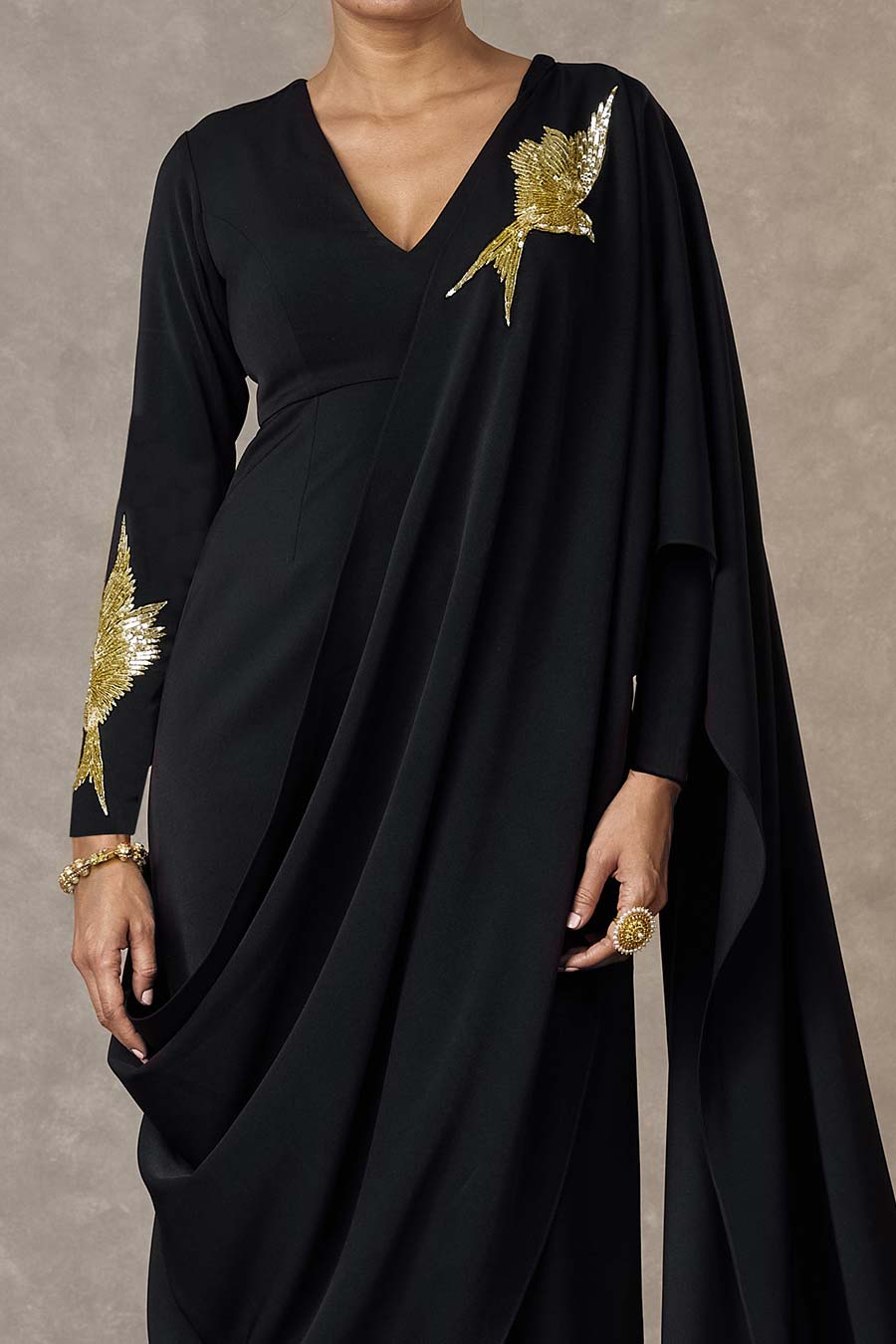 Black Son-Chidiya Embroidered Saree Gown