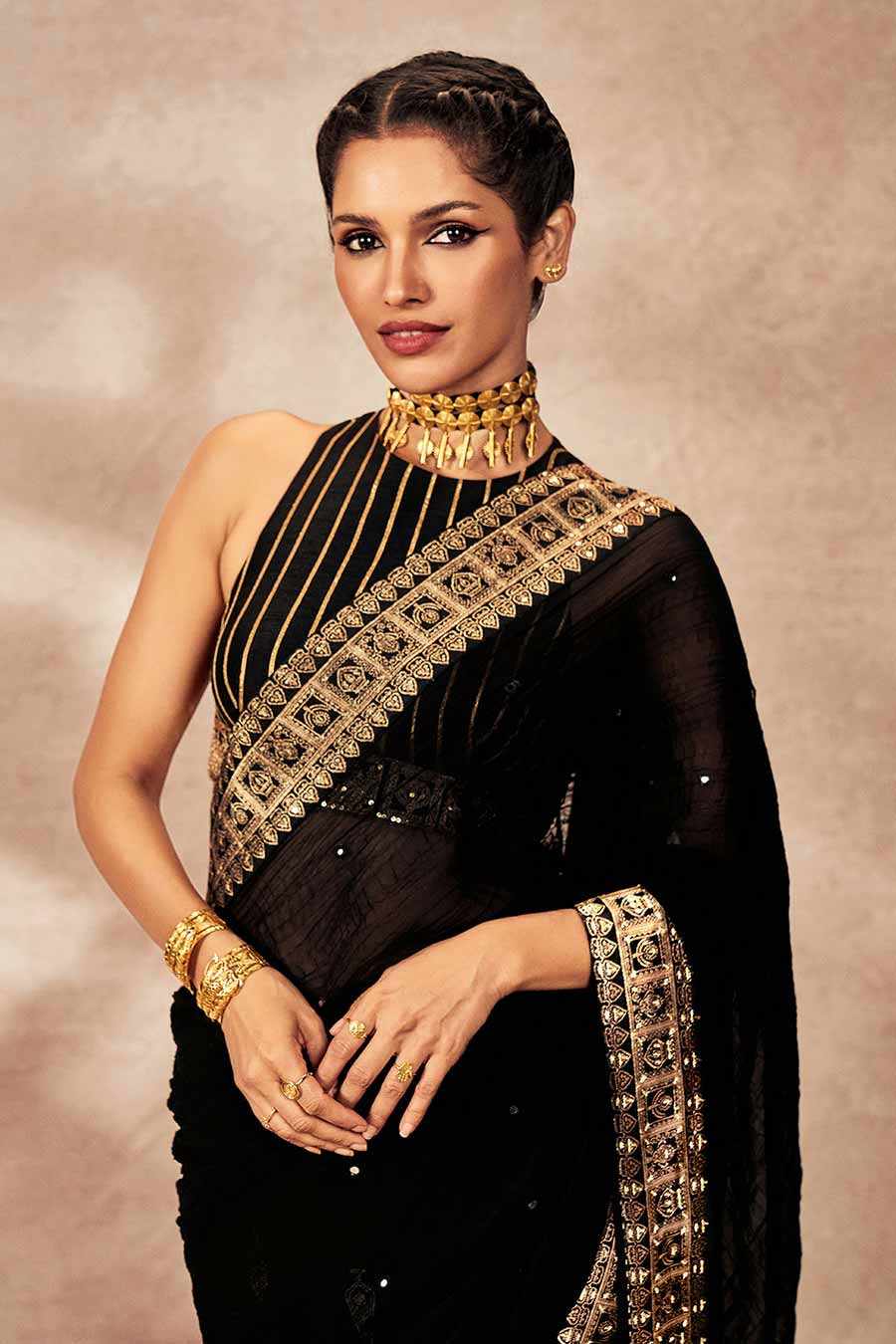 Black Potters Touch Crushed Saree With Blouse Piece