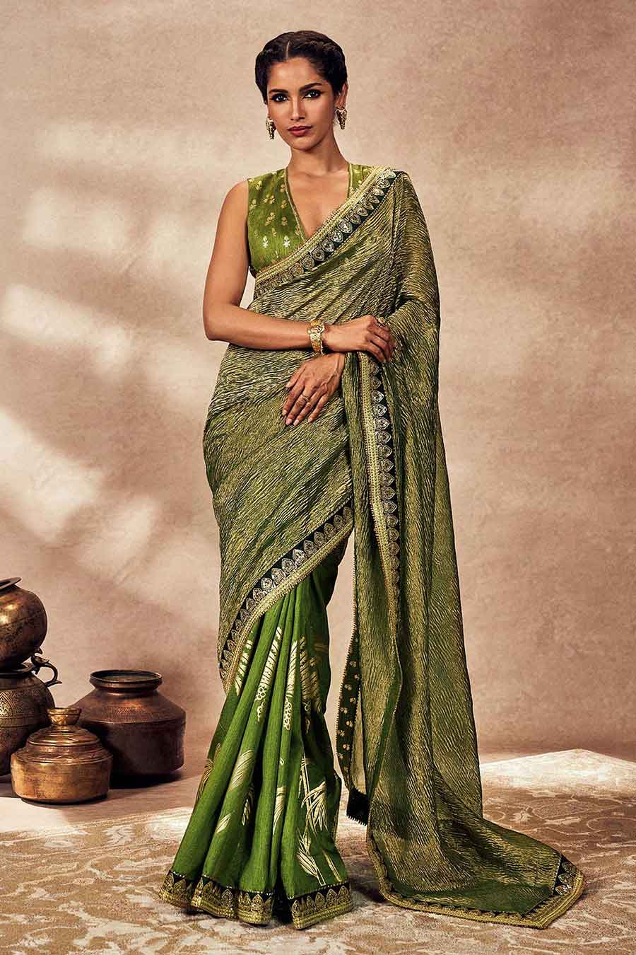 Green Palm Blooms Printed Saree With Blouse Piece
