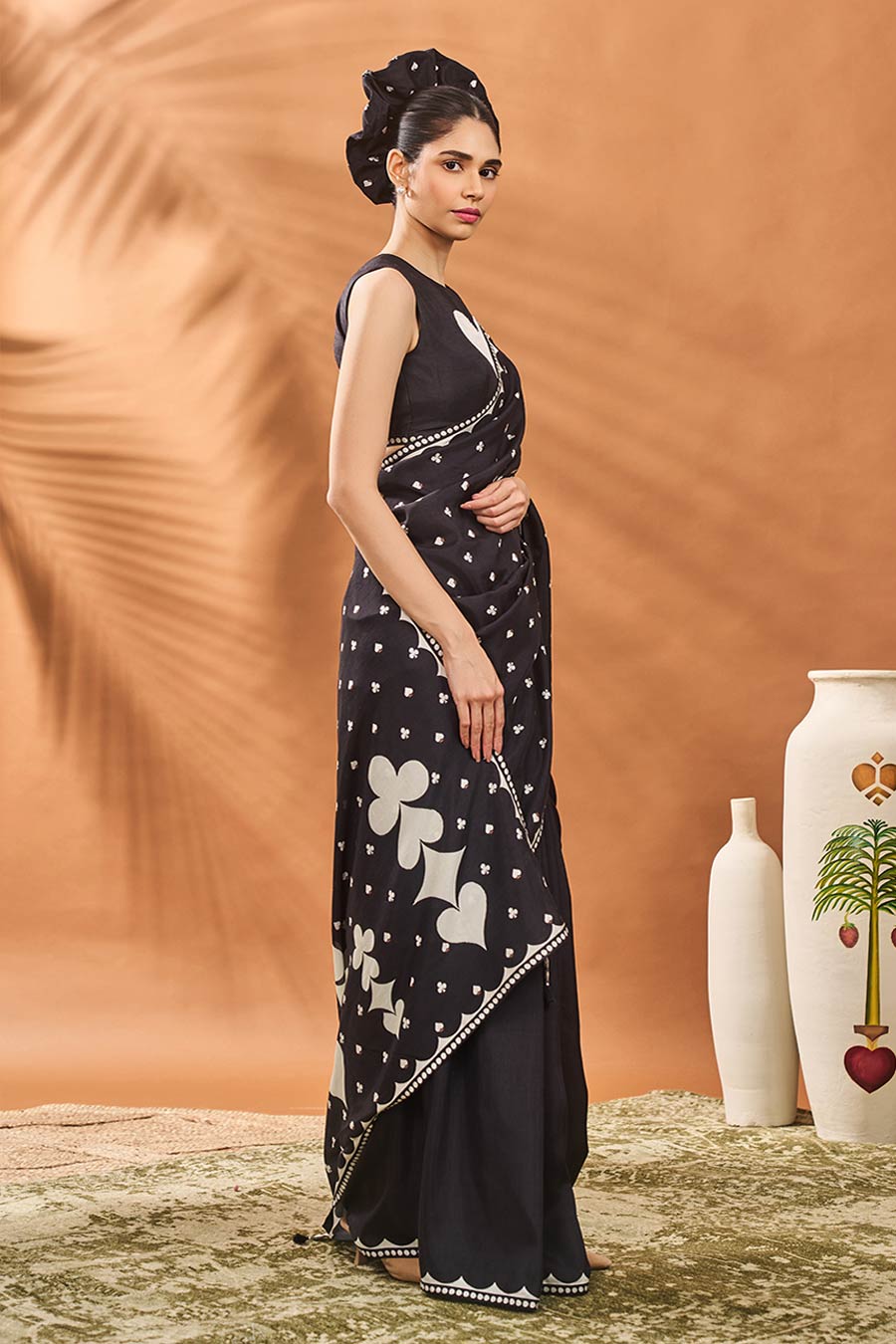 Black All Fours Saree With Blouse Piece