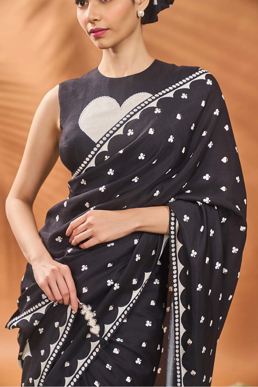 Black All Fours Saree With Blouse Piece