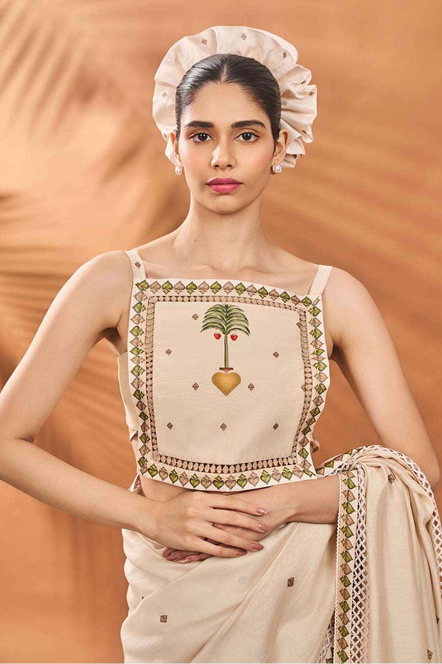 Ivory Tree Of Hearts Saree With Blouse Piece