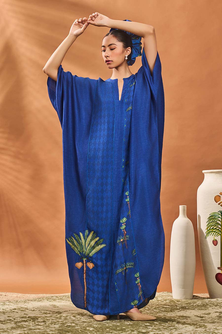 Navy Blue Blooming Board Kaftan