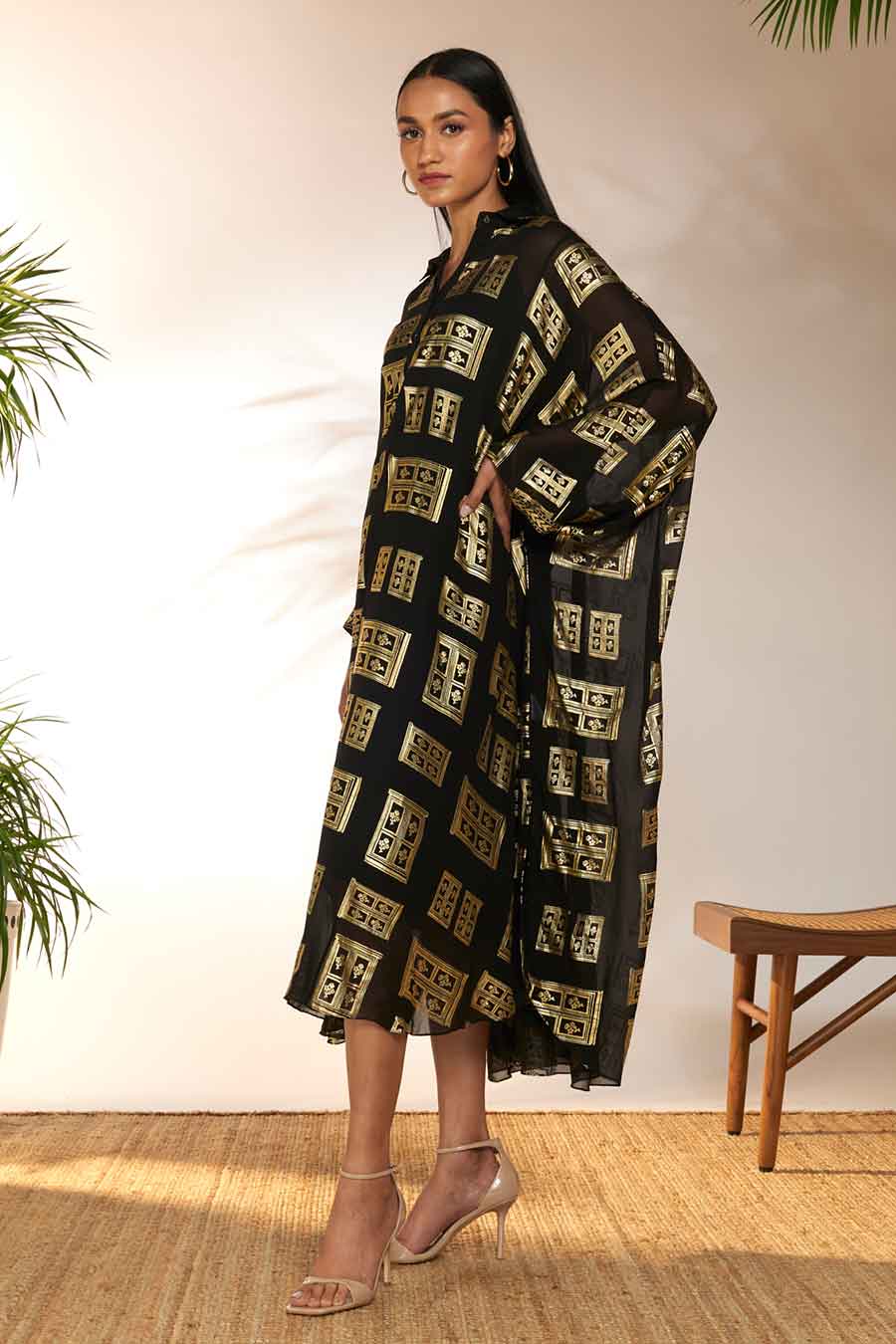 Black Open Doors Foil Print Collar Kaftan