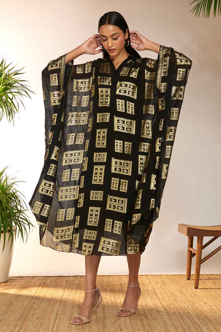 Black Open Doors Foil Print Collar Kaftan