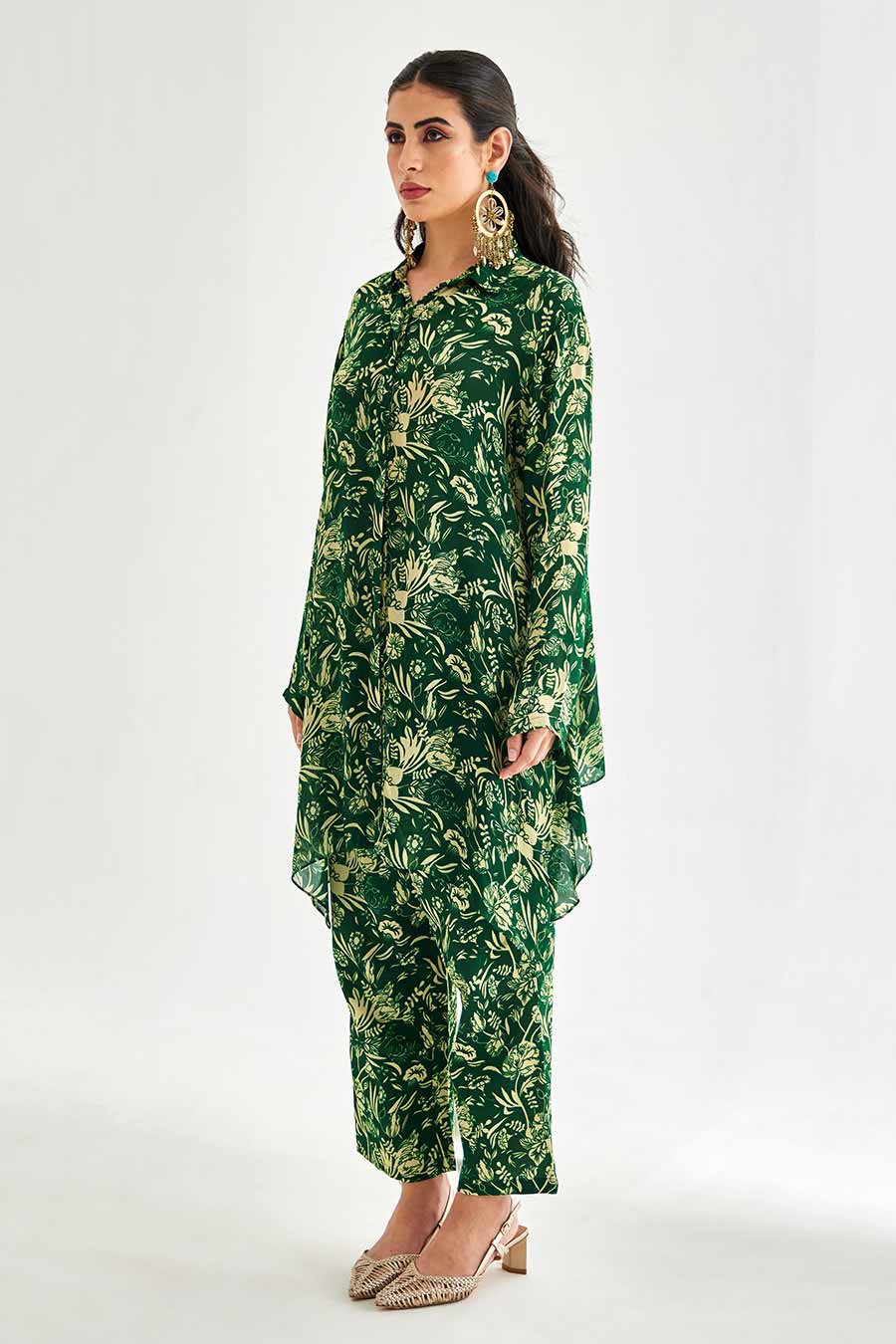 Small Green Floral Printed Low-back Shirt & Pant Set