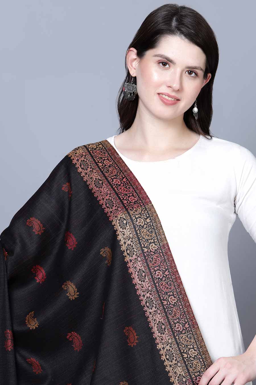 Black Paisley Jaal Fine Wool Kashmiri Shawl