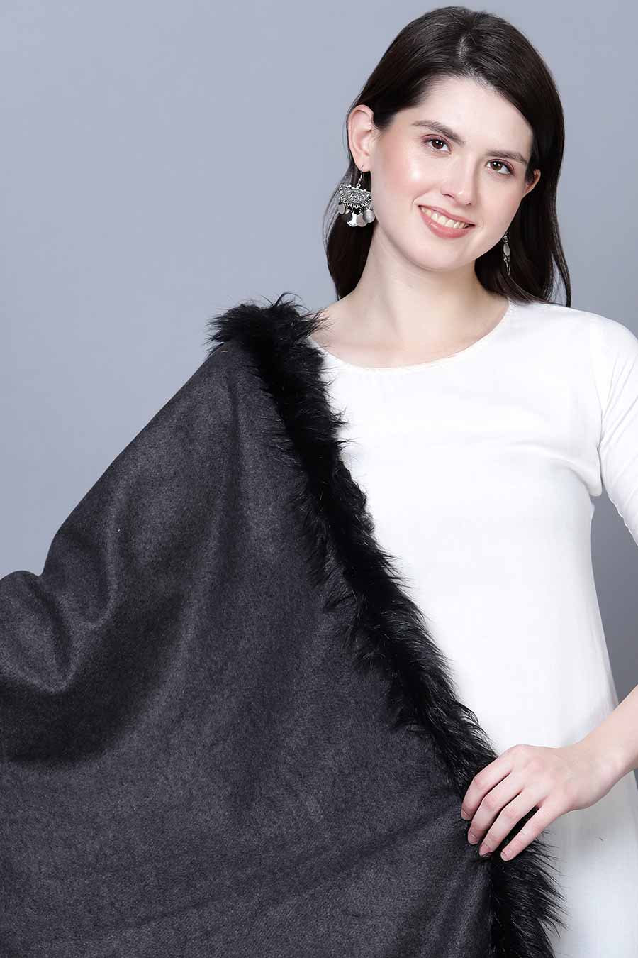 Black Fur Design Fine Wool Stole