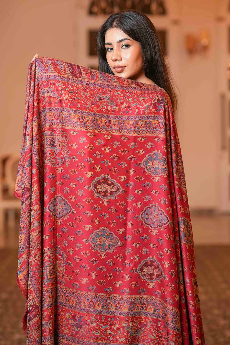 Red Mughal Figures Luxury Fine Wool Shawl