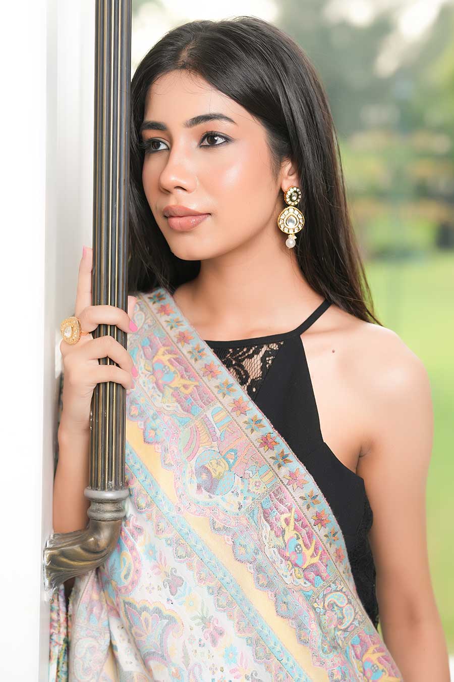 White Mughal Darbar Luxury Fine Wool Shawl