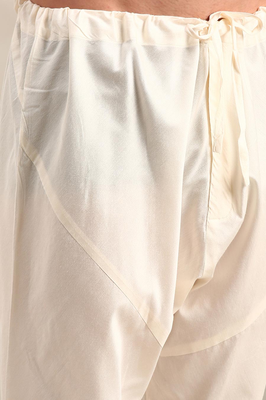 Ivory Chanderi Embroidered Kurta Set