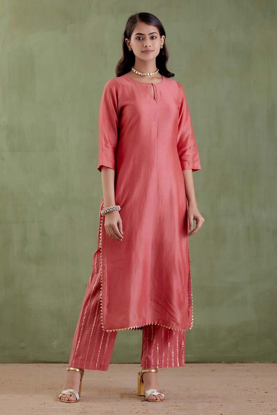 Durgavati Peach Kurta Set