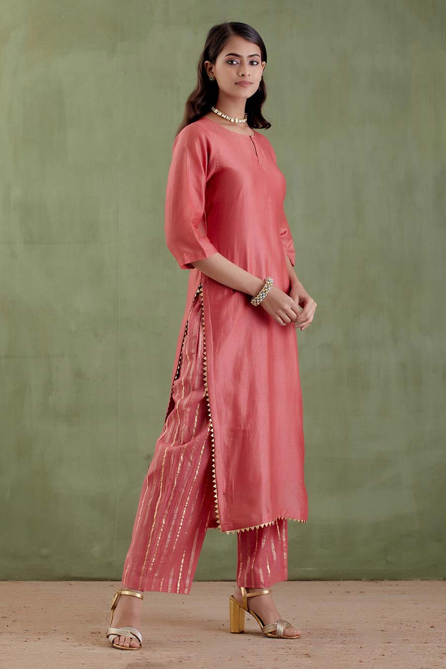 Durgavati Peach Kurta Set