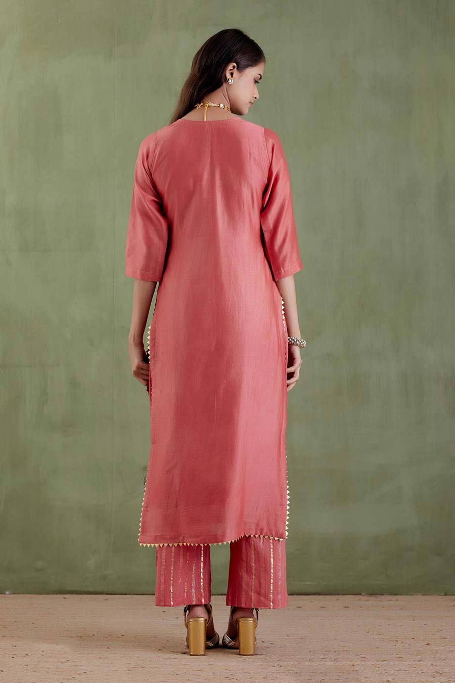 Durgavati Peach Kurta Set