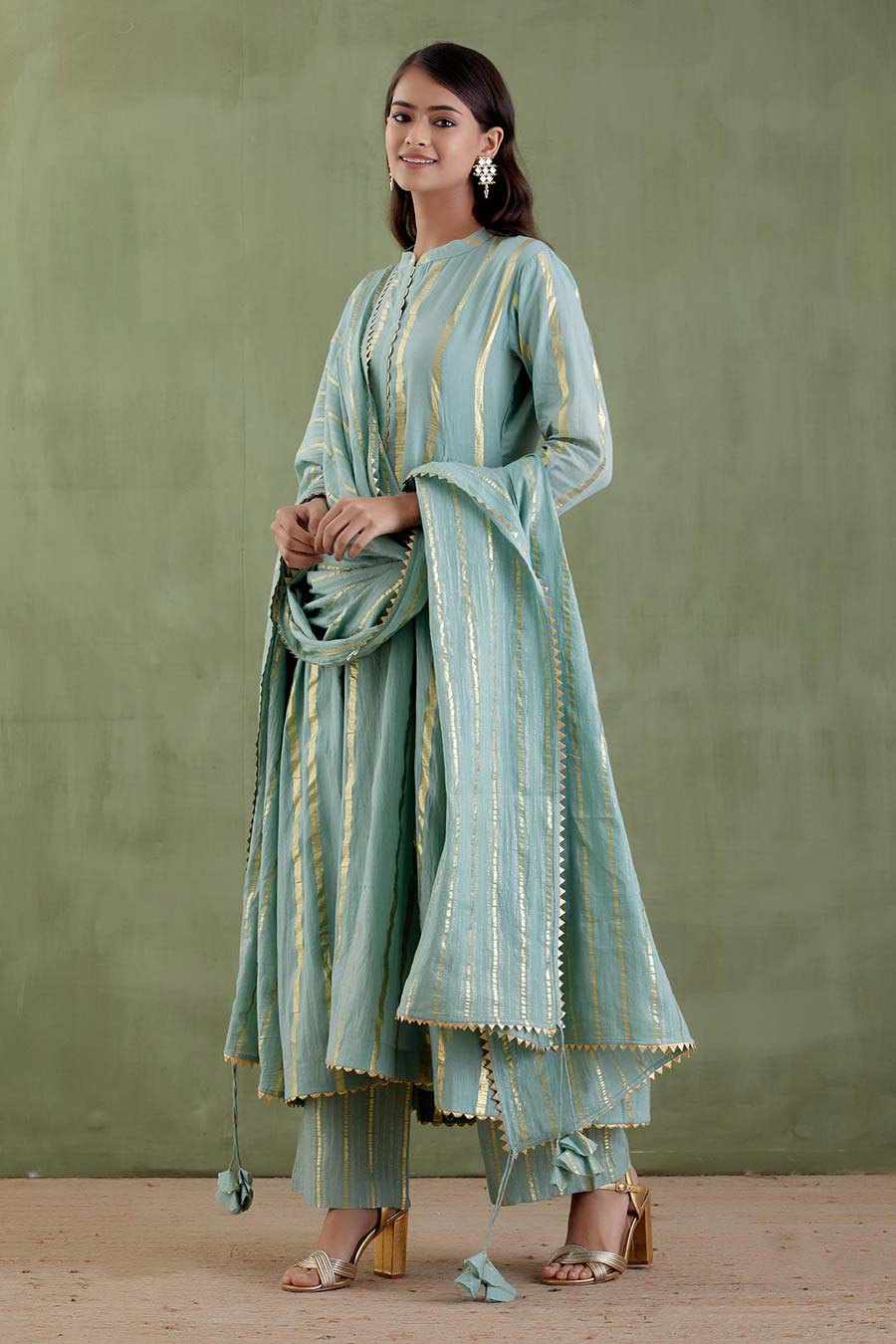 Akka Devi Blue Kurta Set