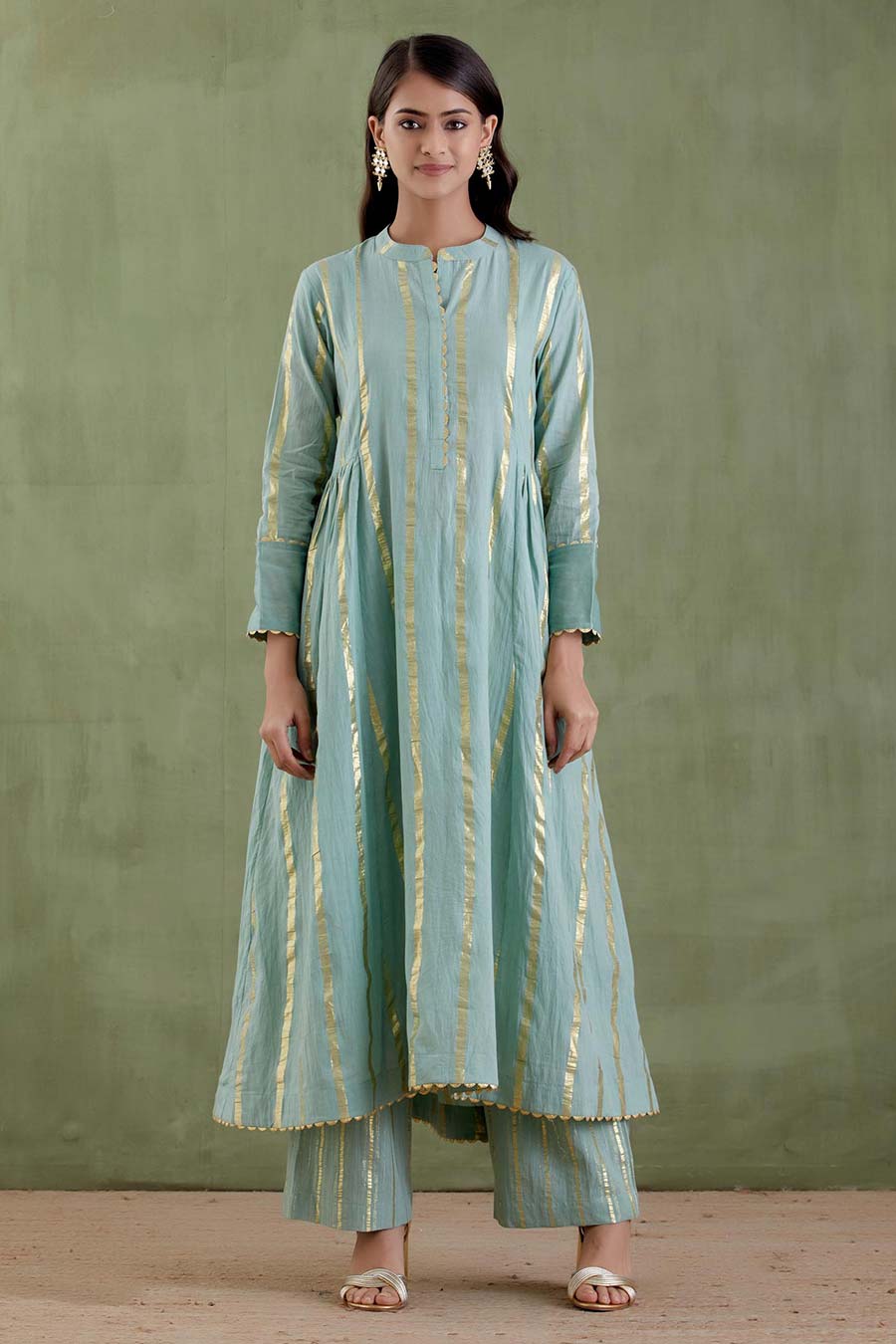 Akka Devi Blue Kurta Set