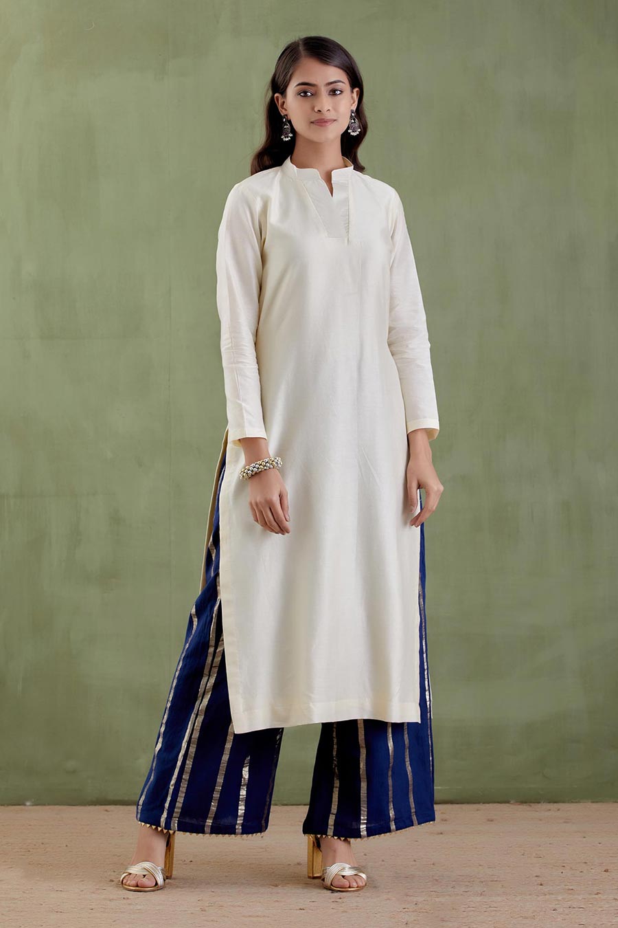 Kashibai Off-White & Blue Kurta Set