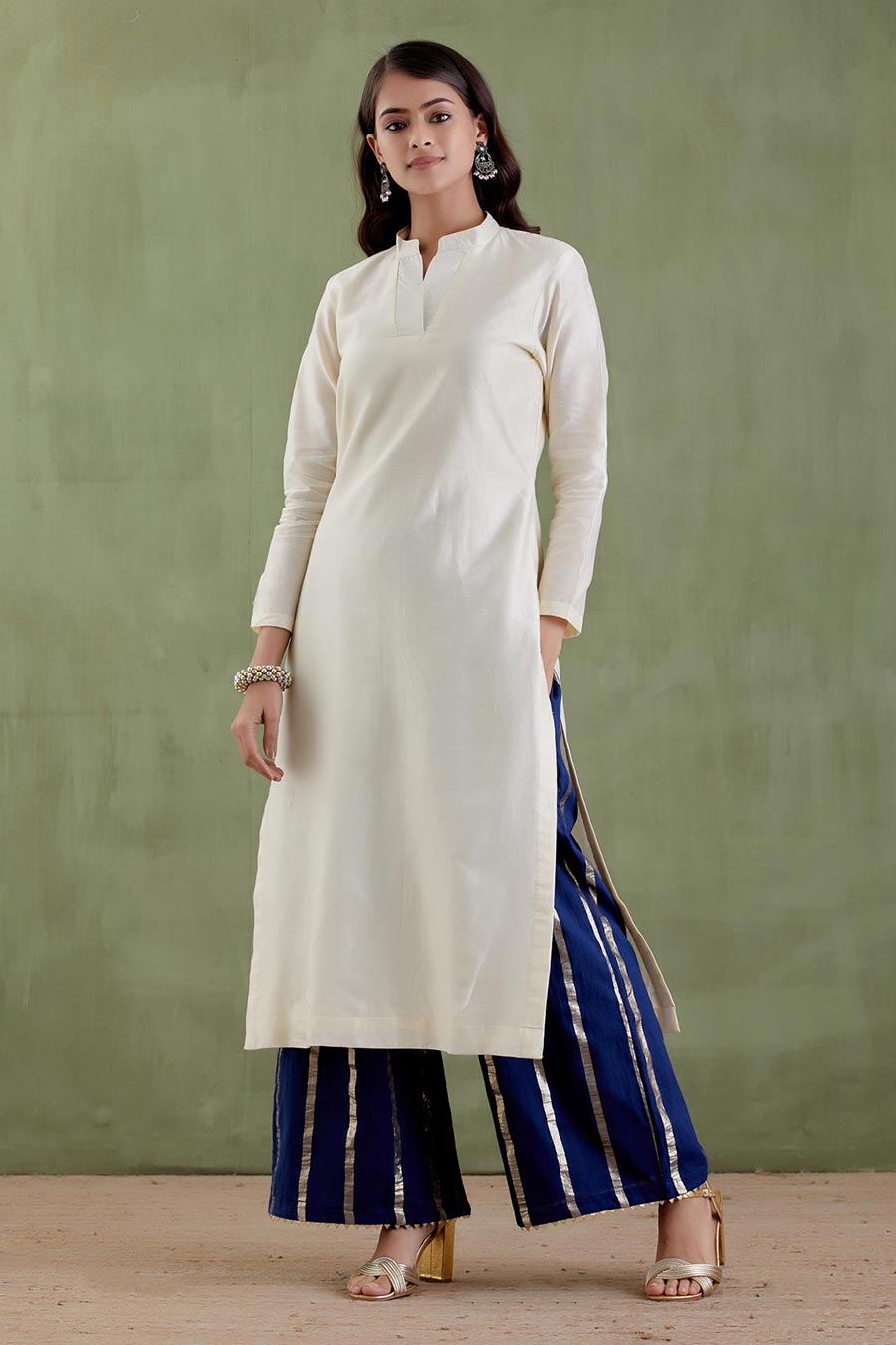 Kashibai Off-White & Blue Kurta Set