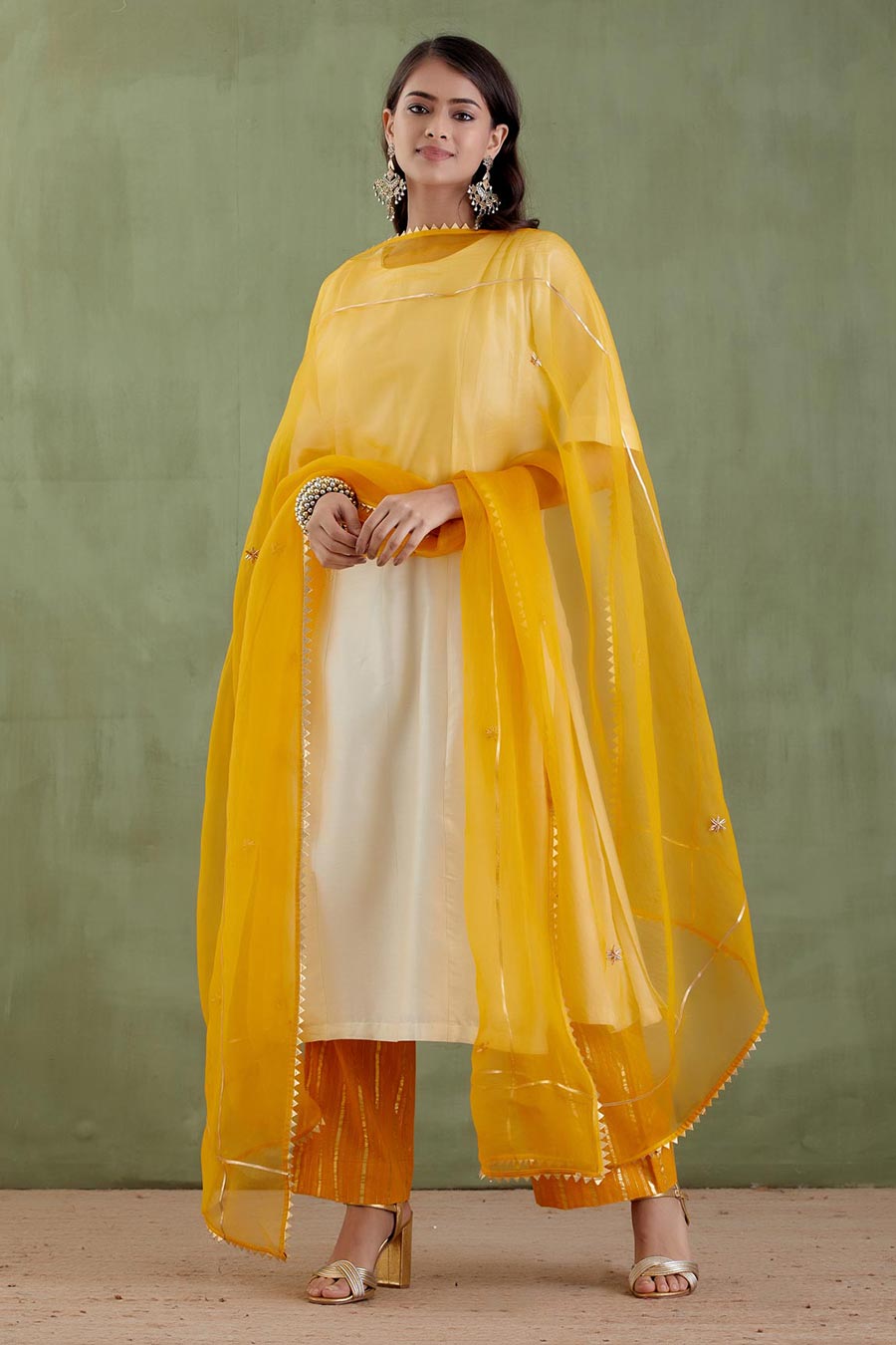 Suniti Devi Off-White & Yellow Kurta Set