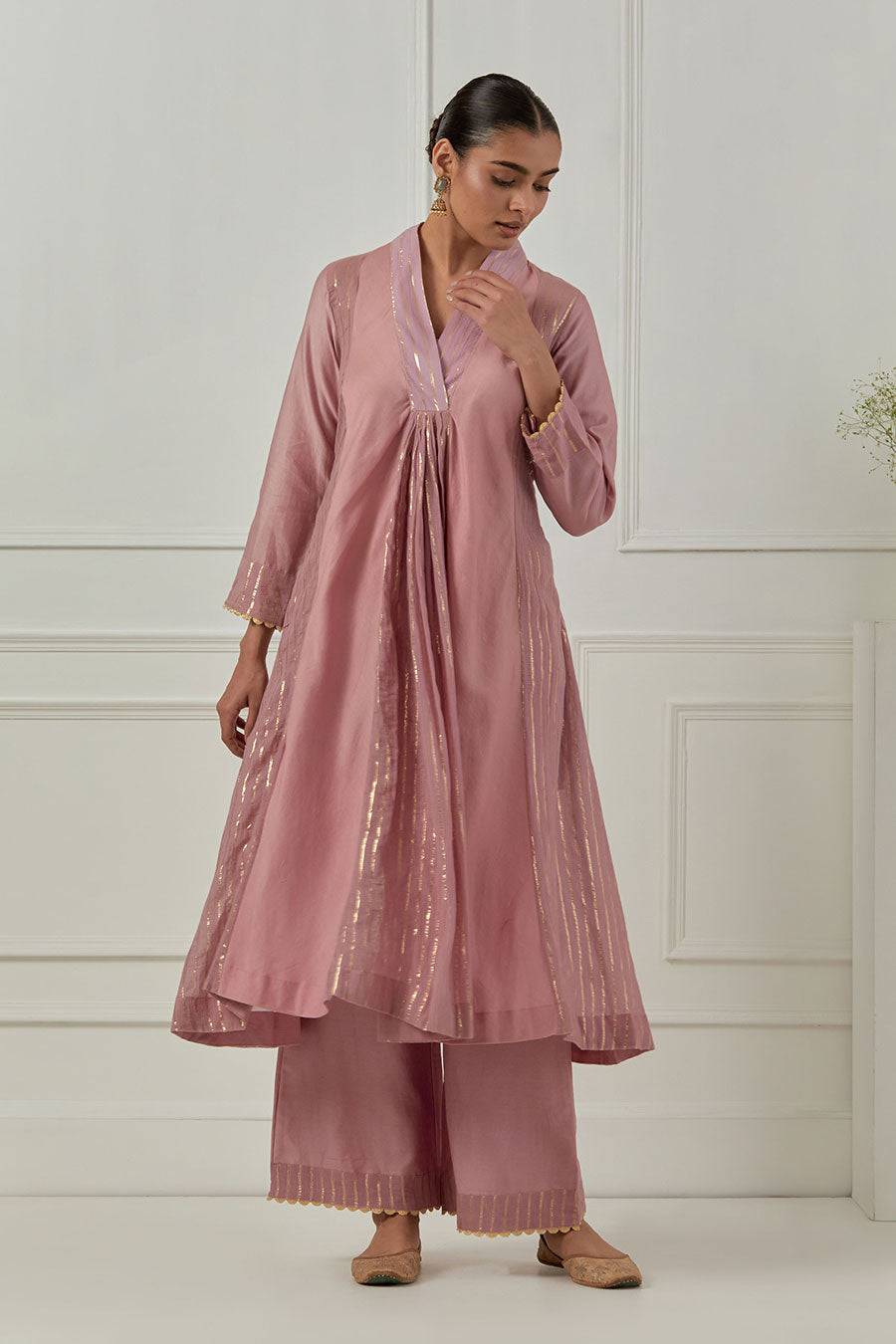 Sudhira Devi Purple Chanderi Lurex Kurta Set