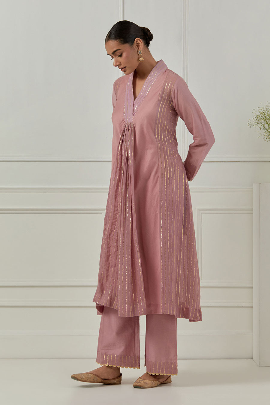Sudhira Devi Purple Chanderi Lurex Kurta Set