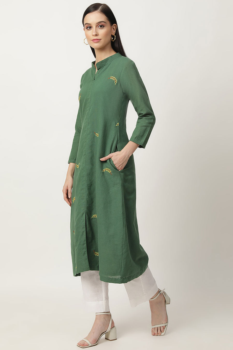 Keeley Embroidered Kurta & Pant Set