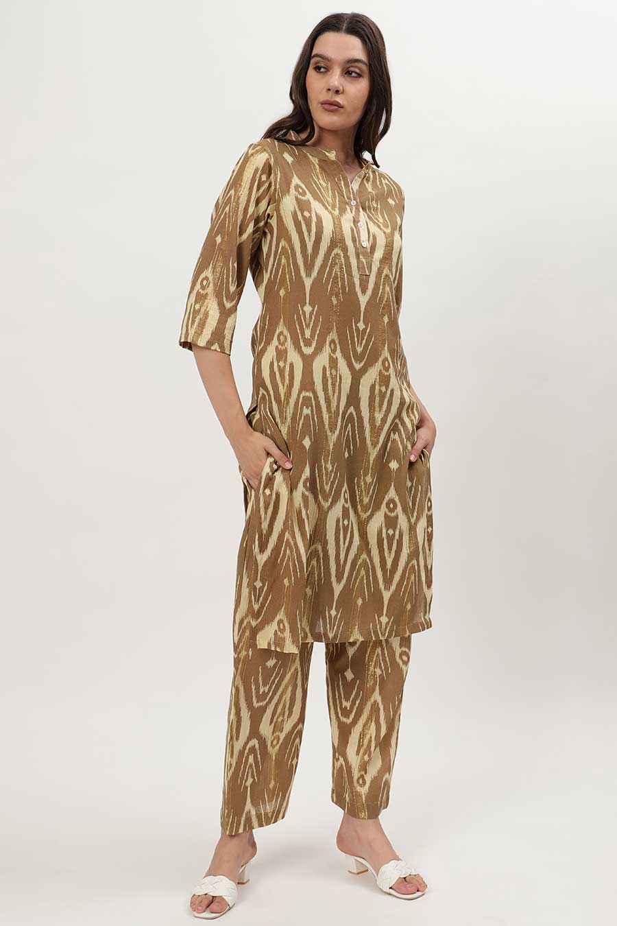 Brown Lurex Ikat Printed Kurta & Pant Set