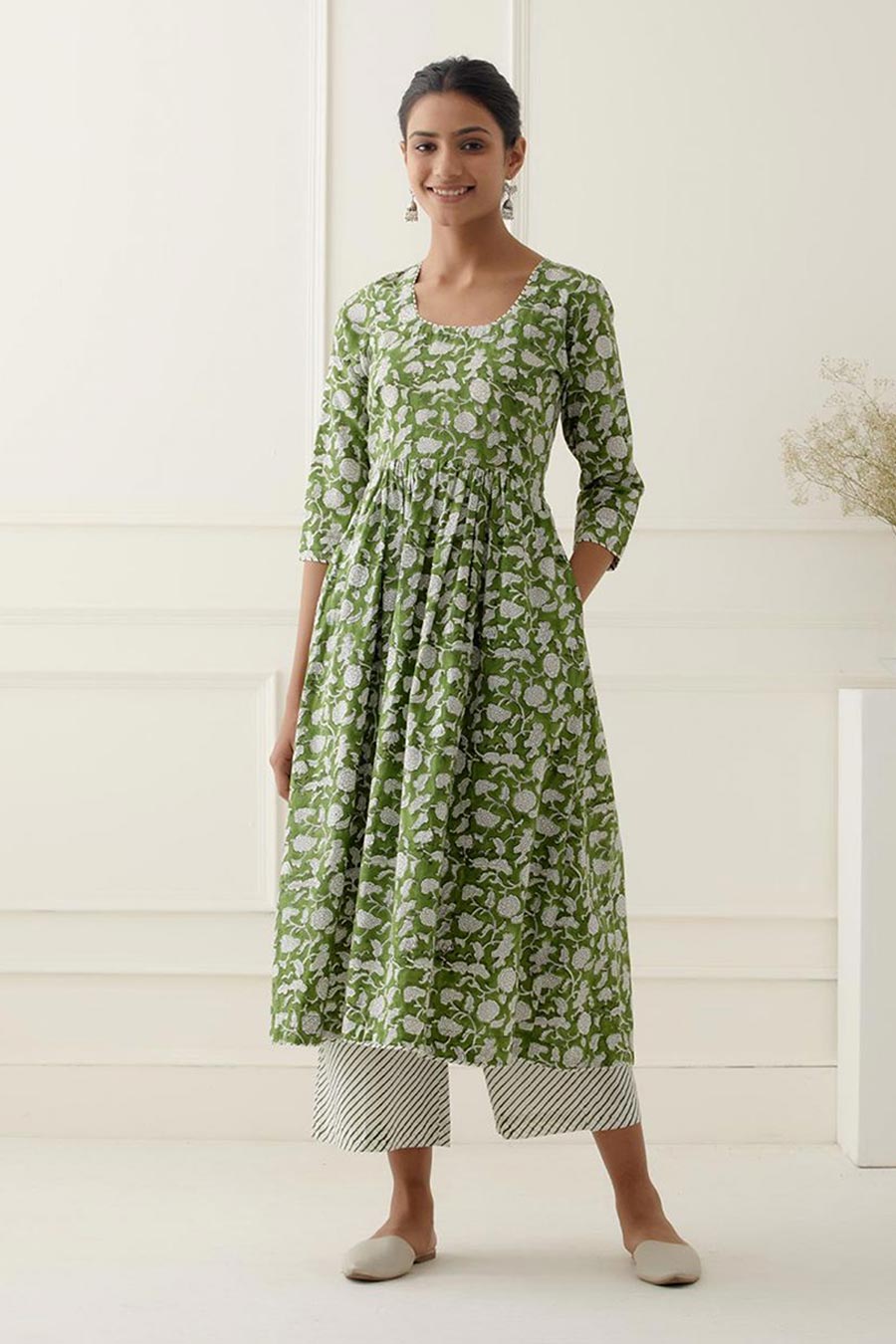 Green & White Kira Printed Kurta Set