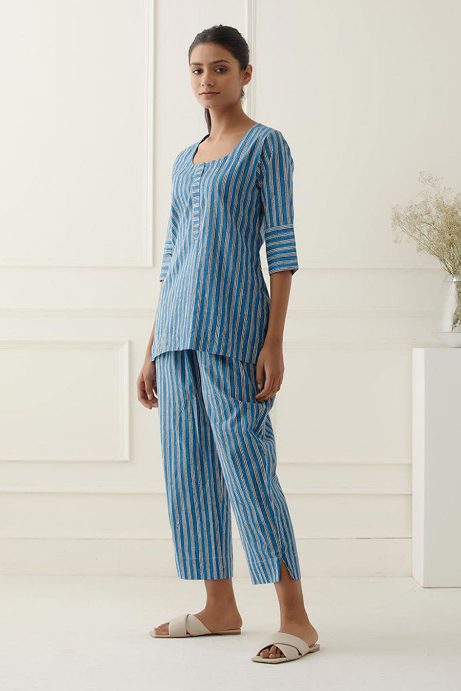 Blue Dylan Printed Short Kurta & Pant Co-Ord Set