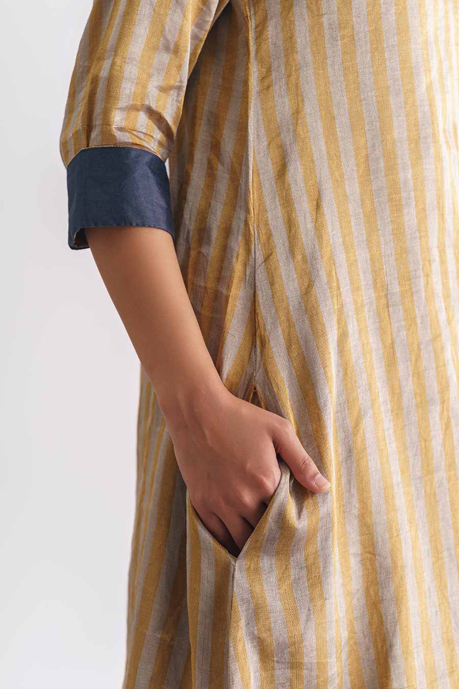 Grey & Gold Stripe Handwoven Kurta With Slip