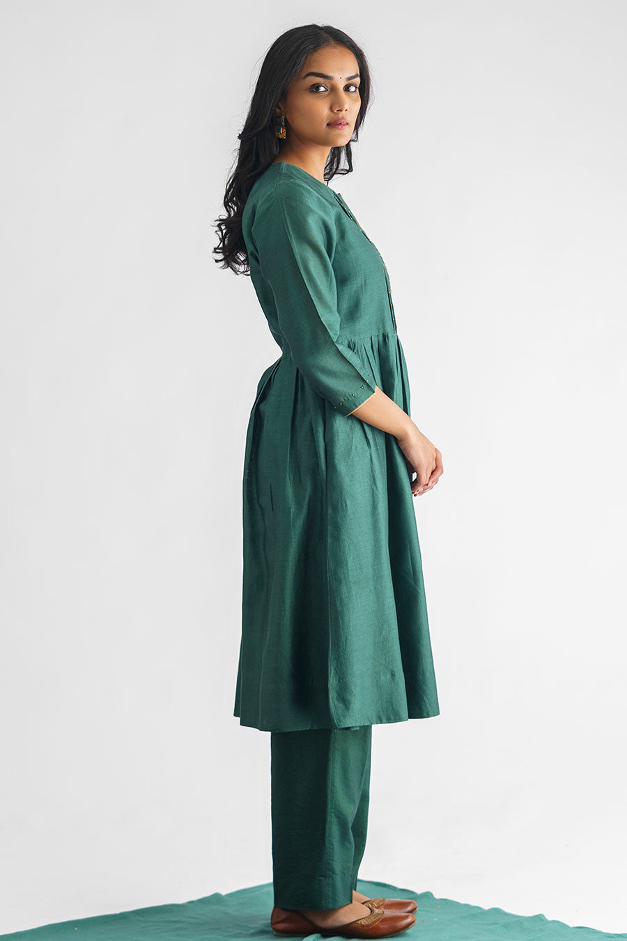 Bottle Green Bead & Sequins Embroidered Kurta With Slip