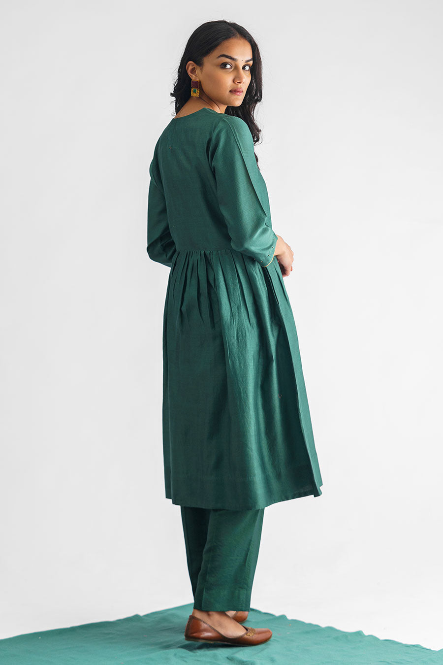 Bottle Green Bead & Sequins Embroidered Kurta With Slip