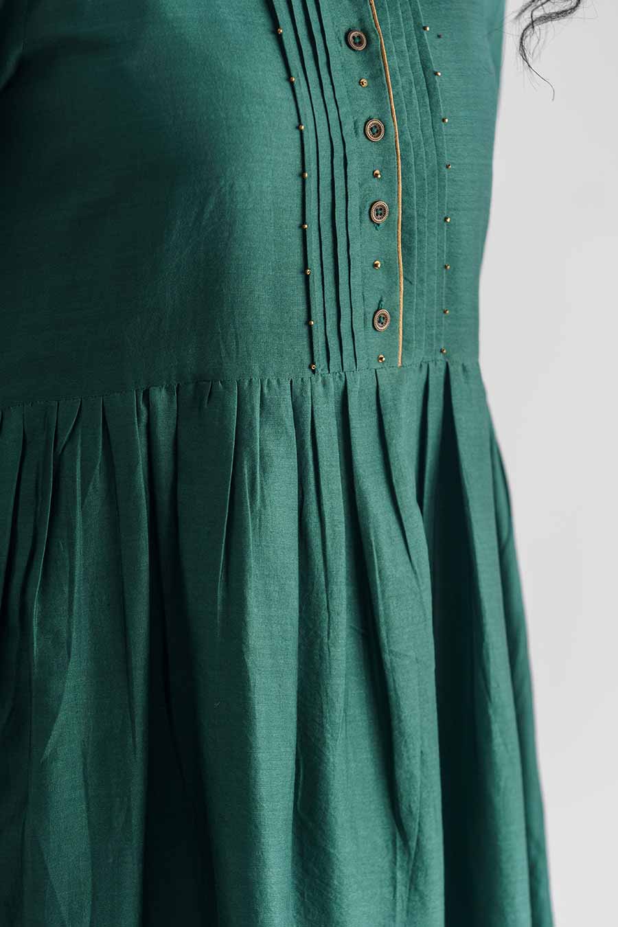 Bottle Green Bead & Sequins Embroidered Kurta With Slip