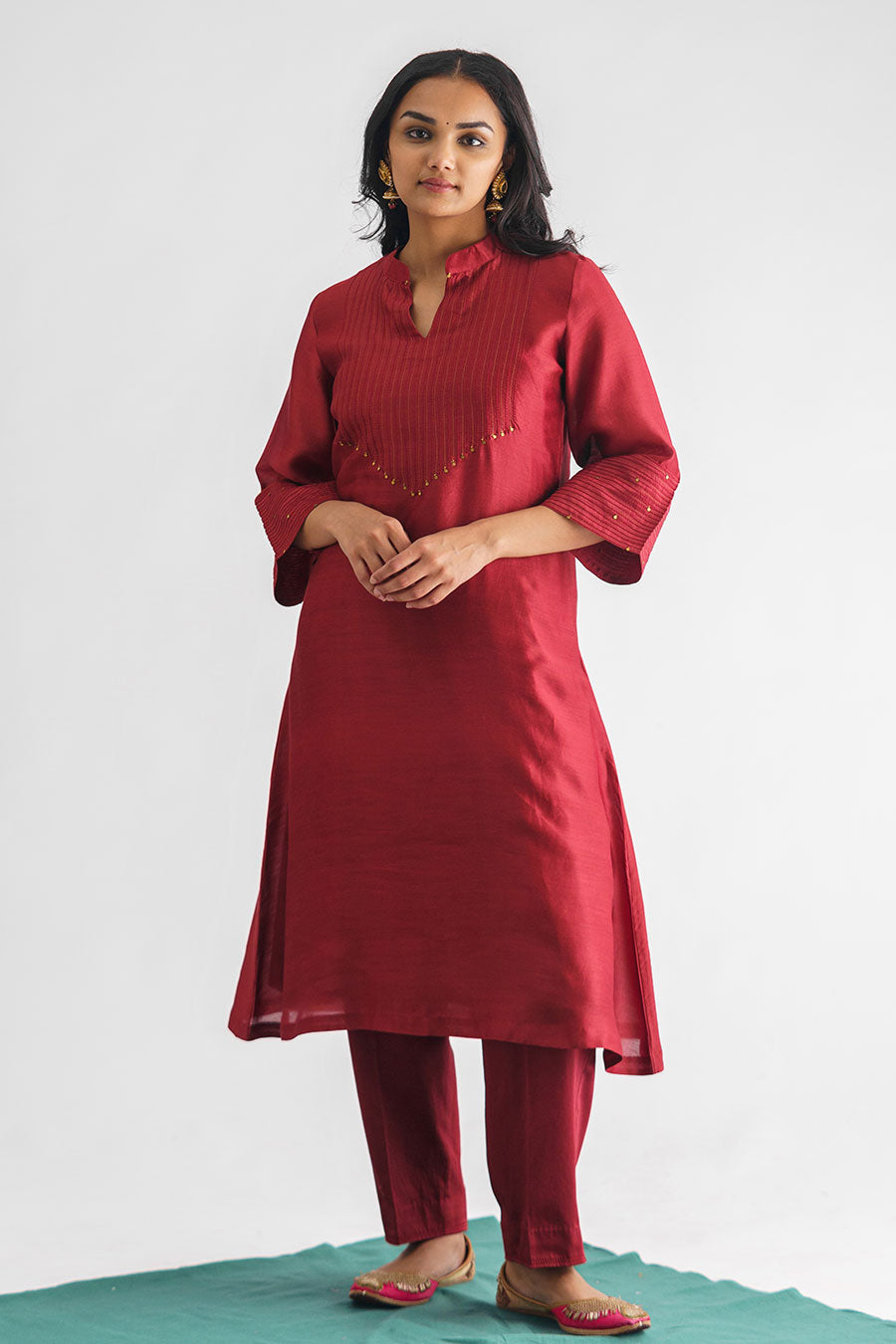 Maroon Threadwork Kurta Set (Set of 3)