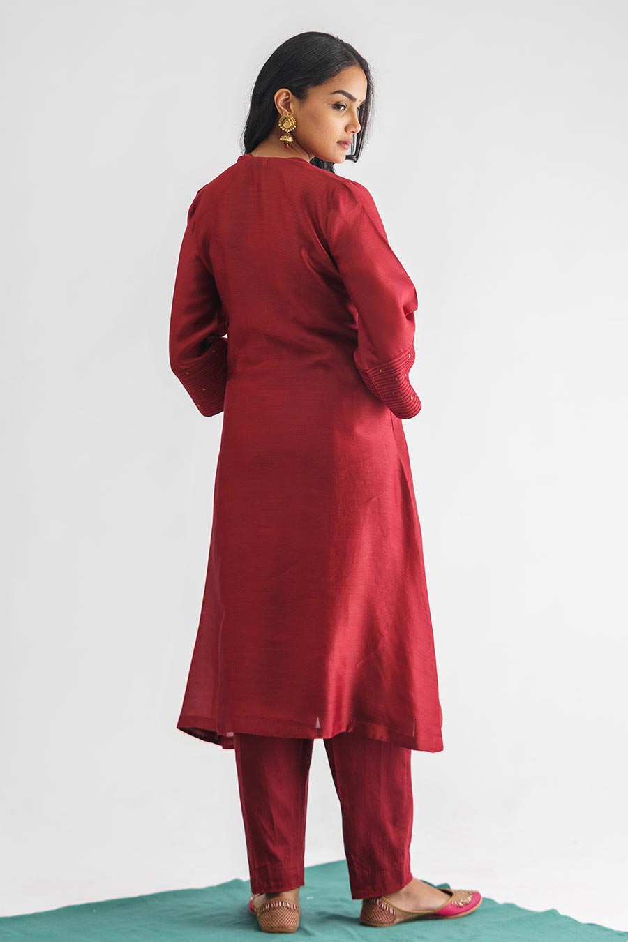 Maroon Threadwork Kurta Set (Set of 3)