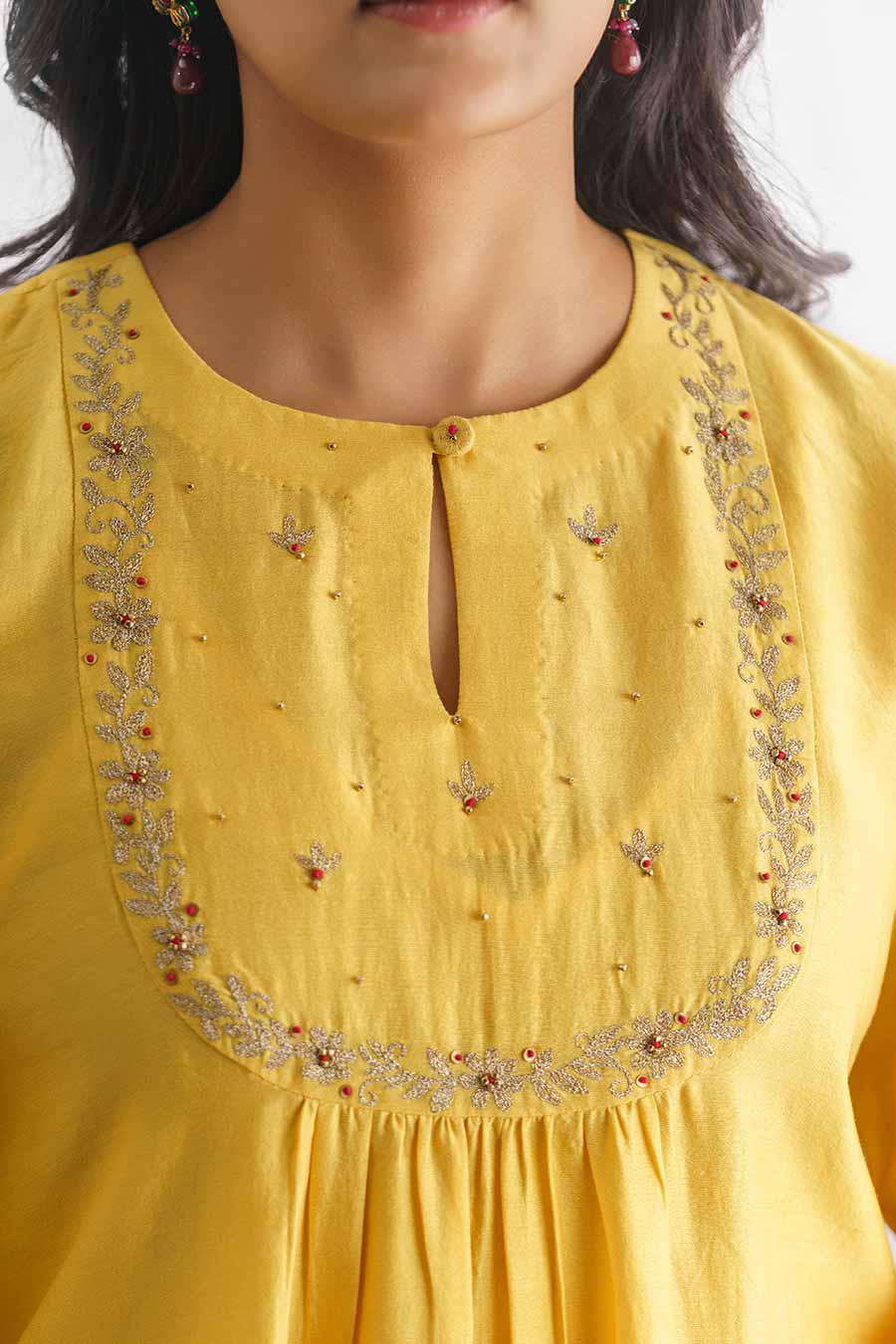 Yellow Gold Floral Embroidered Kurta Set (Set of 3)
