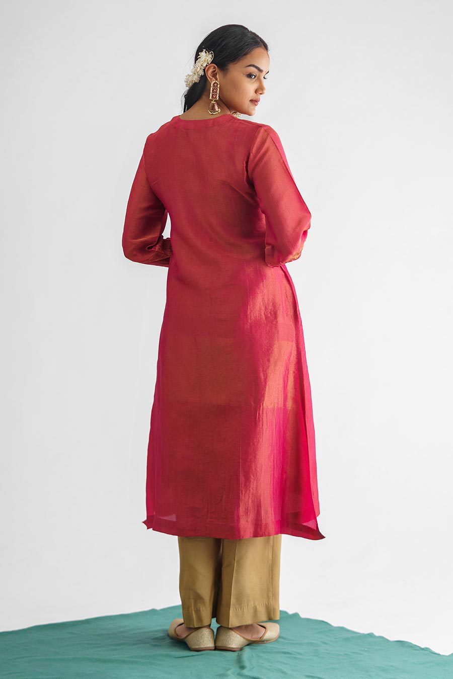 Pink Embroidered Kurta Set (Set of 3)