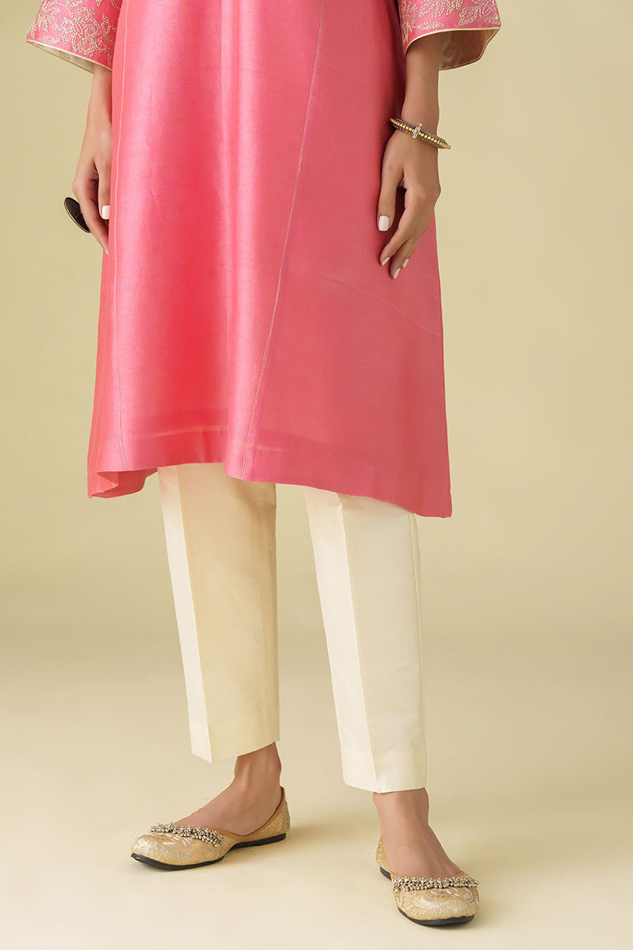 Pink Zari-Embroidered Kurta & Pant Set (Set of 2)