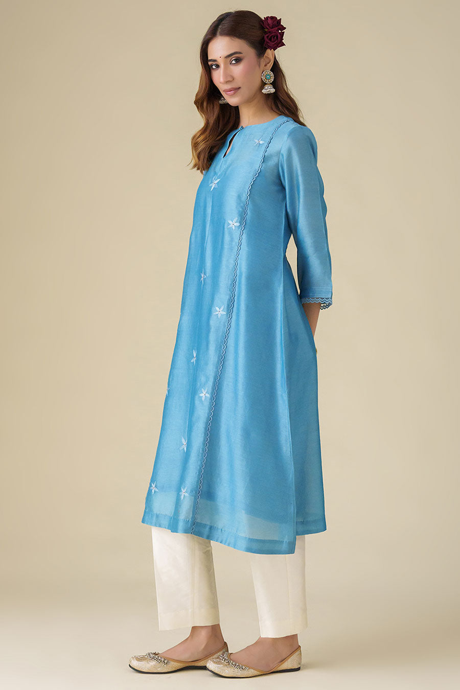 Blue Floral-Embroidered Kurta