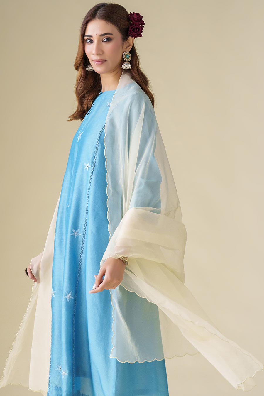 Off-White Scalloped Dupatta