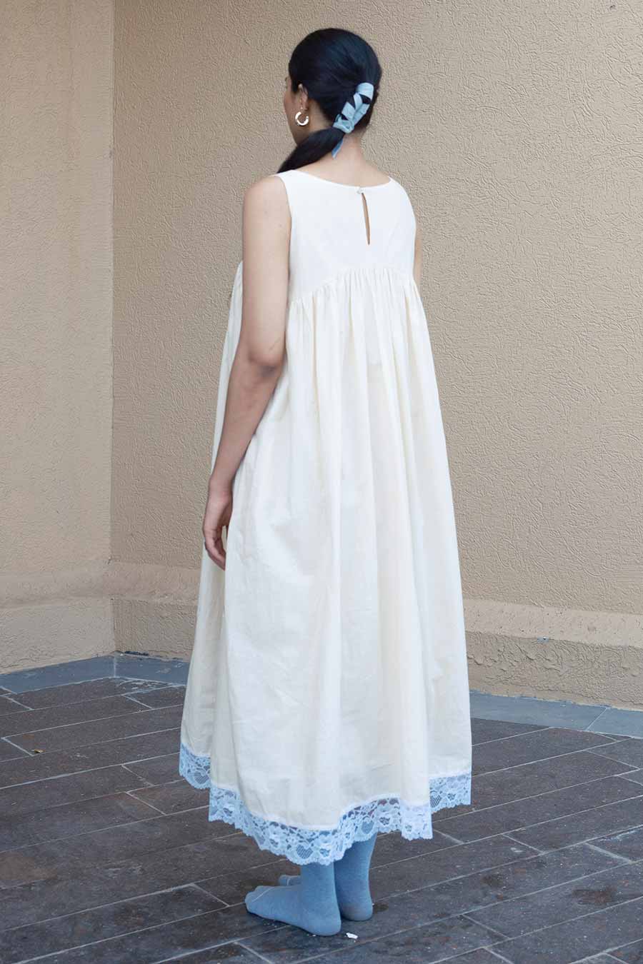 White Hand-Embroiderd Long Dress