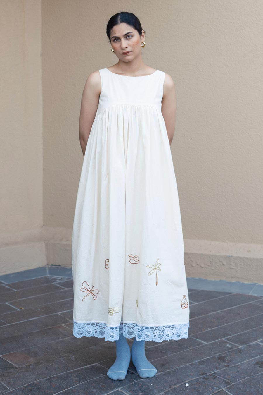 White Hand-Embroiderd Long Dress