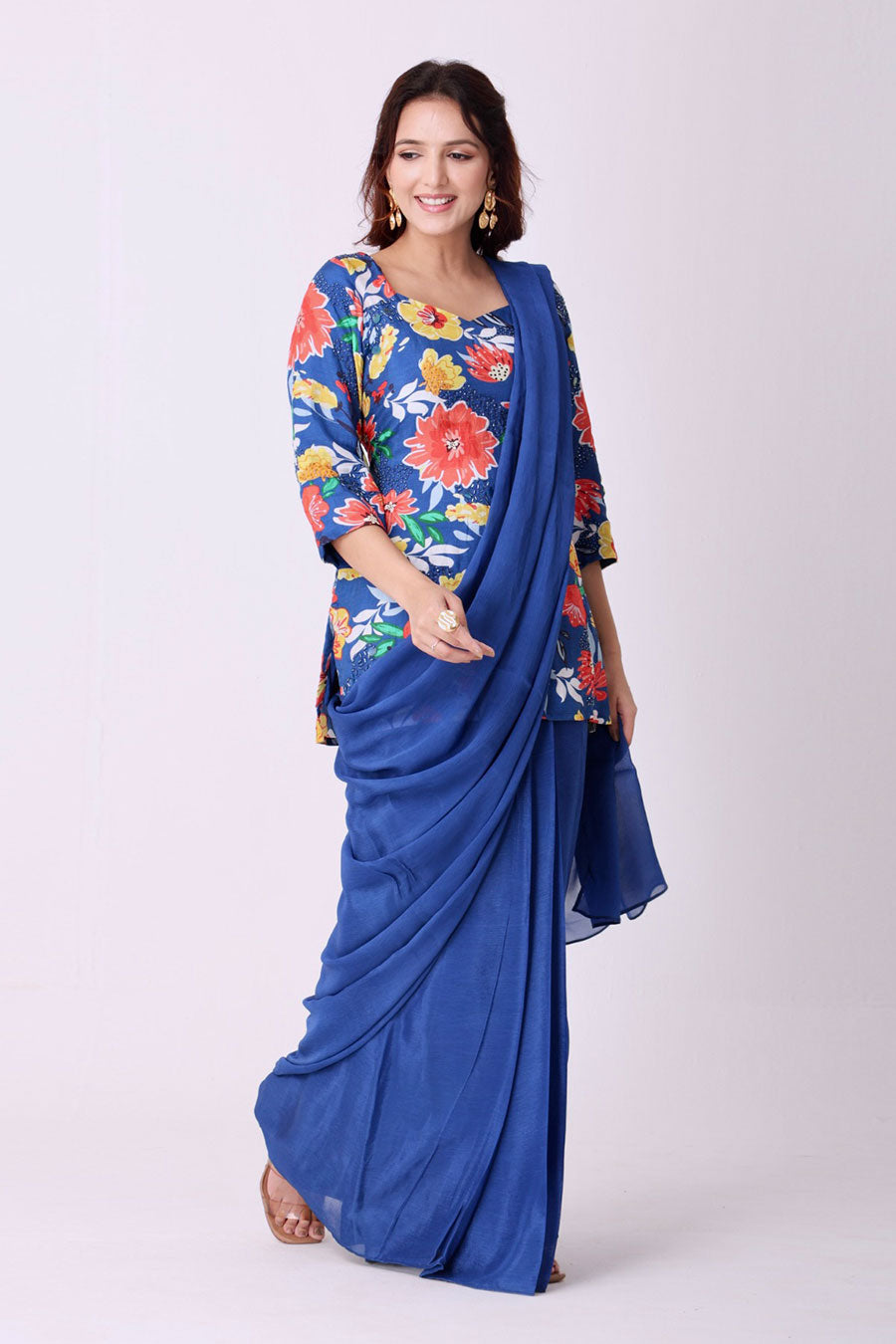 Blue Saree With Multicoloured Embroidered Kurti