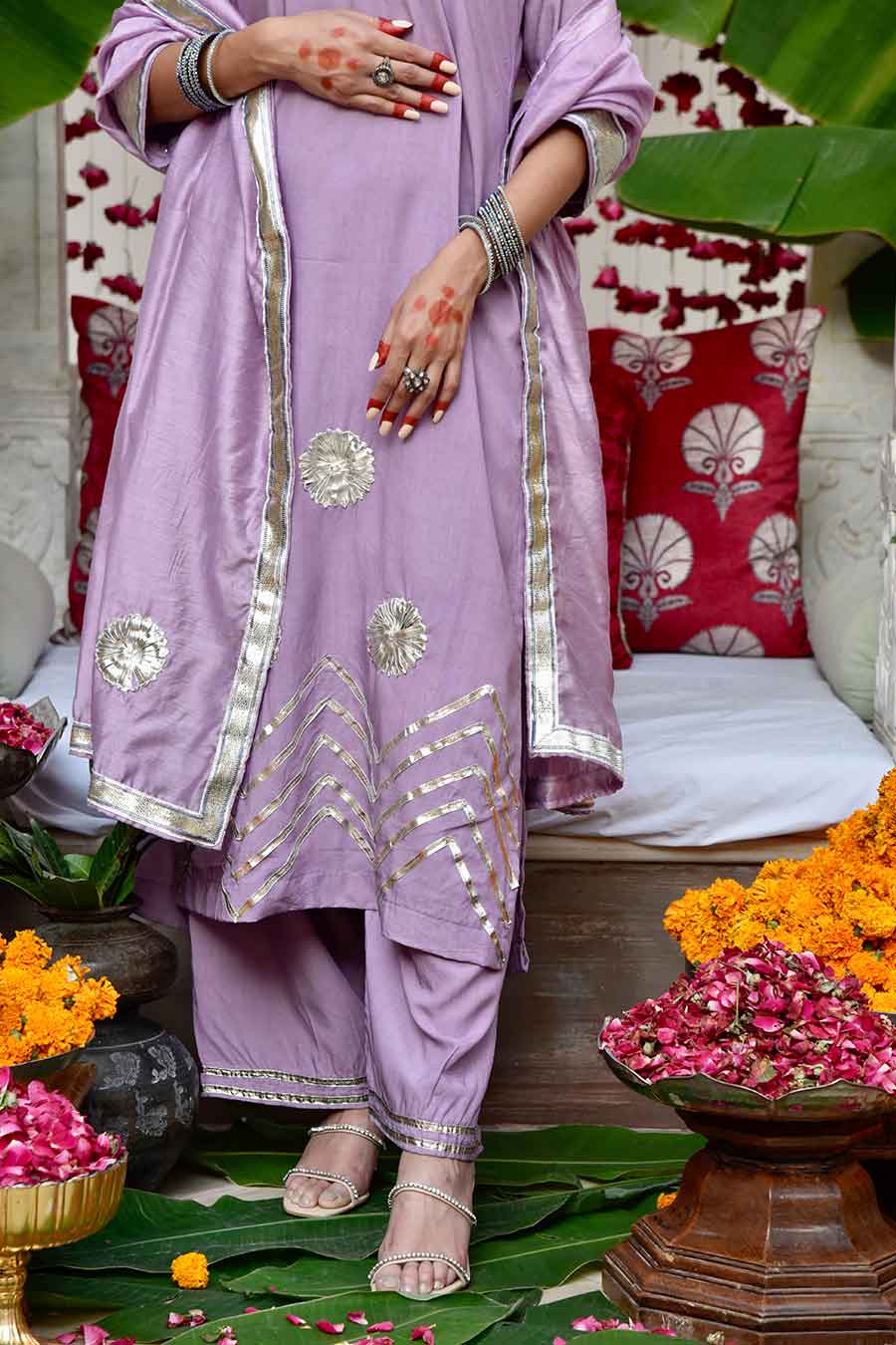 Lavender Kashni Embellished Kurta Set