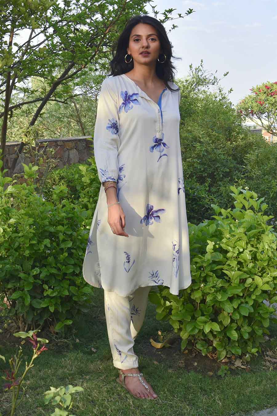 White Camellia Printed Kurta & Pant Set